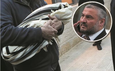אבוטבול על רקע גופת נכדו התינוק
