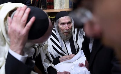 היהודי נדהם: גדול הדור מתגורר בבית פשוט כזה?