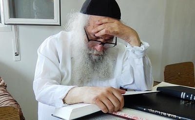 הרופאים: המהפך במצבו של ראש ישיבת פוניבז' - נס רפואי