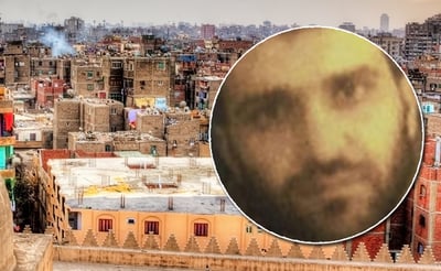 מחמד נג'יב מצטפא נזאל על רקע קהיר