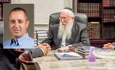 הרב רוזן. בתמונה הקטנה: איציק זהבי