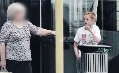 ניסוי מצולם: מי התייחס לילד שאוכל מהאשפה?