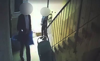 מצלמה נסתרת תיעדה: בעל חזות חרדית תוקף ילד בבני ברק