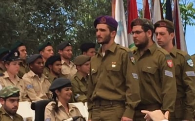 צפו: החייל החרדי קיבל אות מצטיין מהנשיא