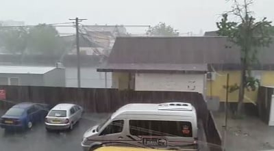באמצע הקיץ: גשמים עזים הפתיעו את אומן