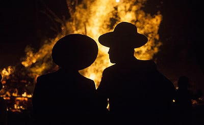 הדלקת מדורה. אילוסטרציה