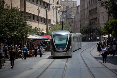הרכבת הקלה. ארכיון