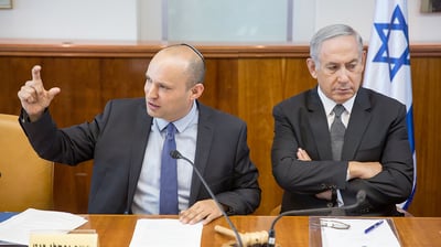 בנט משיב אש