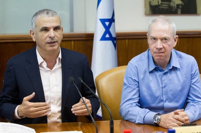 כחלון ביקש מגלנט להחליף משרד וסורב