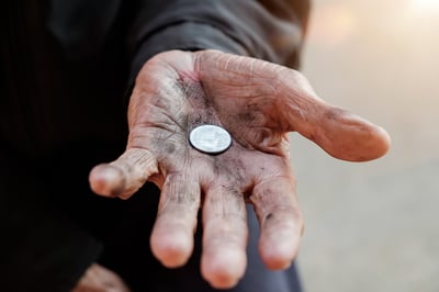 בדקו שהכסף שתרמתם מגיע באמת לנזקקים. אילוסטרציה