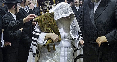 רחובות: הקפות שניות בקרעטשניף. תיעוד
