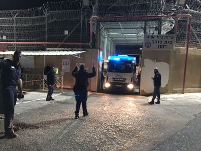 צפו: כך פינו בשב"ס את בית הסוהר 'דמון'
