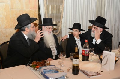 הרב פינטו, חתן בר המצווה, הגר"מ רבינוביץ והגר"ד יוסף