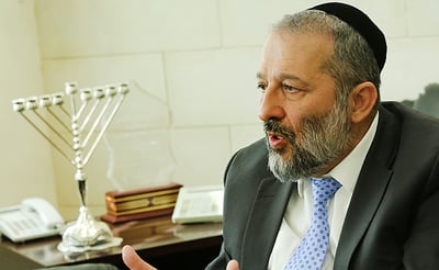 דרעי מתחייב: אציג פתרונות למצוקת הדיור במגזר החרדי
