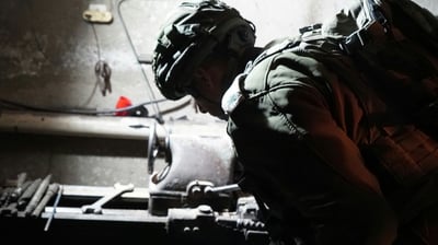 צה"ל תפס בית מלאכה לייצור נשק • צפו