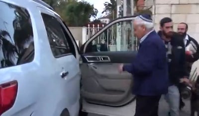 צפו: משה קצב בבוקר הראשון כאדם חופשי