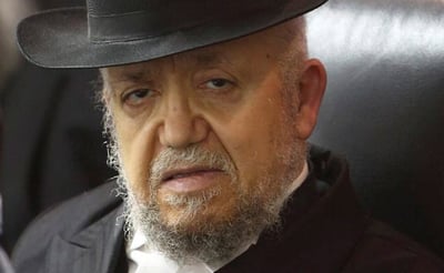 הגר"מ מזוז לפני חודש בשיעור: "רבנים אחרים - אף אחד לא מפריע להם"
