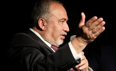 ליברמן: להיות יותר אגרסיבים כנגד תוקפי החיילים החרדים