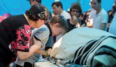 הלוייתו של מלאכי. ארכיון