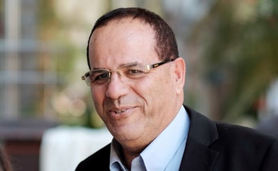 איוב קרא