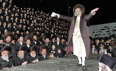 'רבי מיילך' בידרמן "הדליק" את מירון • צפו
