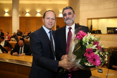 חיים כהן וראש העיר ניר ברקת