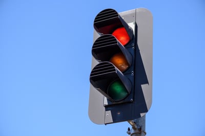 ממחר: עברת ברמזור אדום? תשלם 1500 ש"ח