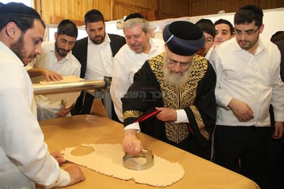 מאפיית המצות הוותיקה - תפארת המצות.