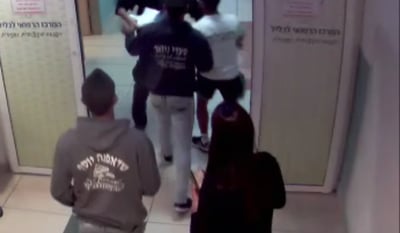 מתפרעים וחובטים במאבטח