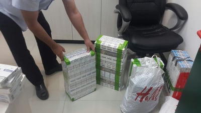 תיירים מרוסיה ניסו להבריח פאקטי סיגריות