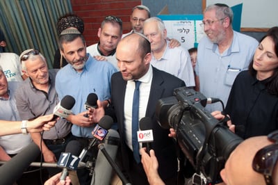נפתלי בנט נבחר שוב לראשות הבית היהודי
