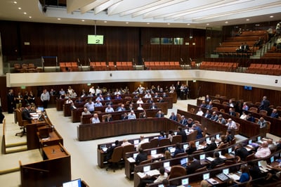 תכנית ההטבות של  כחלון אושרה בוועדת הכספים