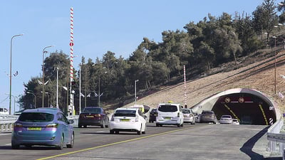 כביש 1 ליד מנהרות הראל