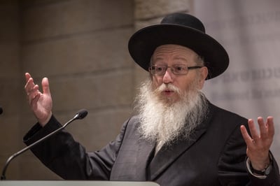 ליצמן: אפעל למנוע מעבר של רופאים