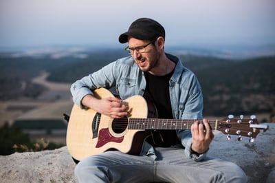 אור קולנברג בסינגל שלישי - "צידה לדרך"