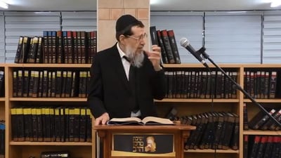 שיחה נדירה בישיבת 'מרכז הרב': הגאון רבי בן ציון קוק • צפו