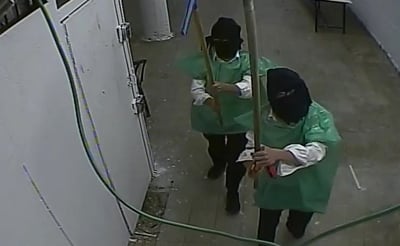 רעולי הפנים והגרפיטי שהתסיסו את פוניבז'
