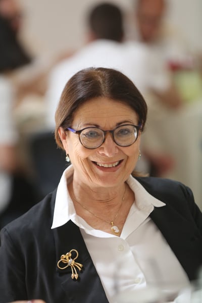 אסתר חיות