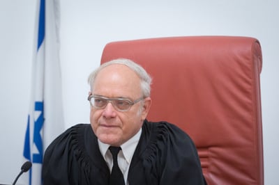 השופט ניל הנדל. ייעדר לבסוף