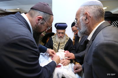 תיעוד: שמחת הברית לנכד הראשון לציון
