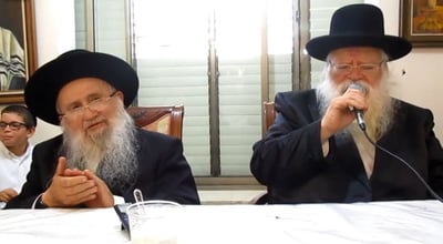 כשהמשגיח התרגש משירת ראש הישיבה • צפו