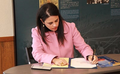 השרה איילת שקד במוזיאון