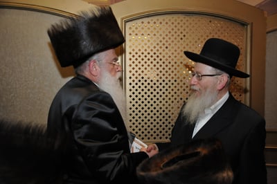 ליצמן ופרוש בשמחה