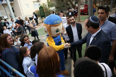 בזכות הדמות של טוביה.