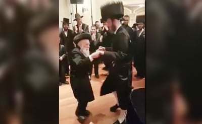 מאות אלפי צפיות: הריקוד של ניצול השואה בן ה-100