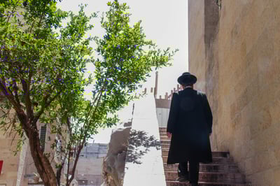 המועצה תשלם לרב. אילוסטרציה