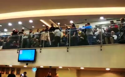הדיון הסוער בעירייה