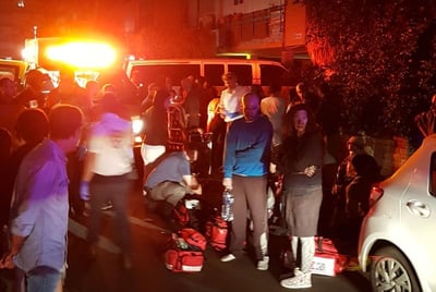 בת ים: 20 נפגעים משאיפת עשן בשריפה