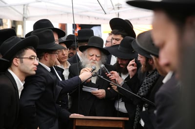 הגאון רבי צבי פרידמן בהספדו