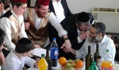 "ר' מוישה, העם איתך": פורים עם ח"כ גפני